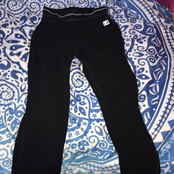 Black FILA workout pants!🔥 - Picture 1 of 1